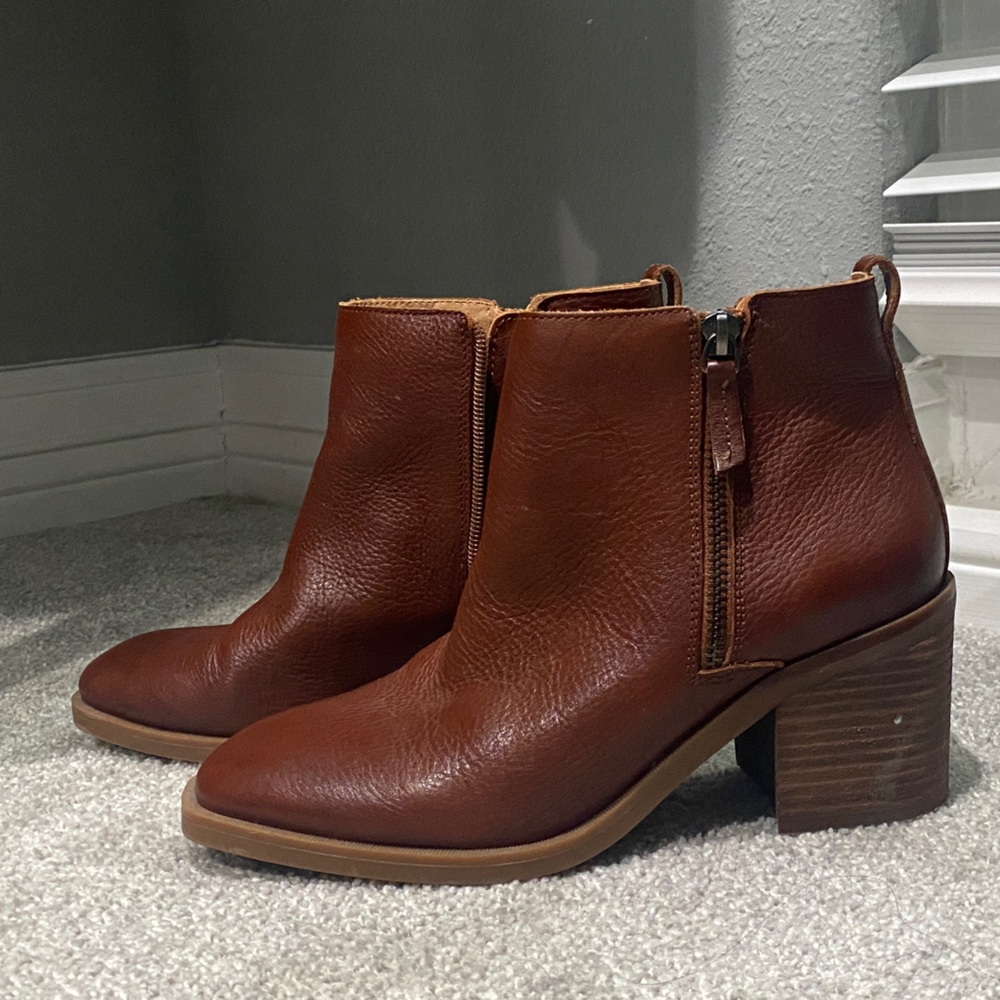 Crown Vintage Rich Brown Ankle Booties